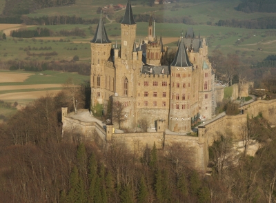 Burg Hohenzollern in der Abendsonne