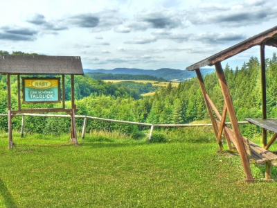 Rast Zum schönen Talblick - HDR