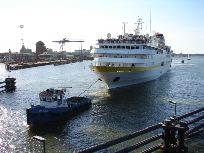 Kreuzfahrtschiff "Vistamar" in Stralsund