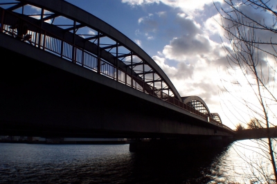 Hamburger Brücke mit Zweirad