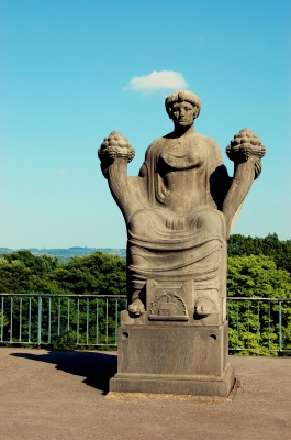 Gedenkskulptur 1812 für Friedrich Krupp mit Wölkchen überm Köpfchen