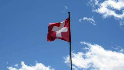 Alpenwelt - Kreuzboden - Schweizer Fahne