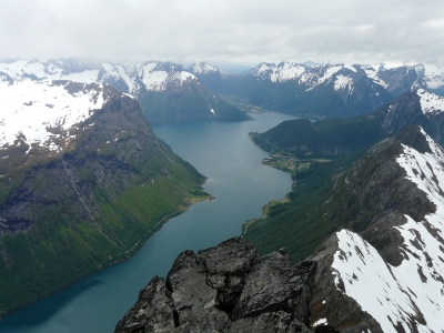 Blick auf den Hjorundfjord