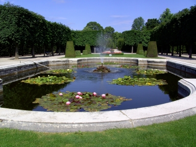 Wasserbassin im Schloßpark von Schönbrunn