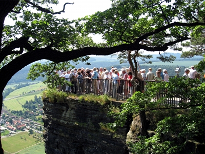 Besucher auf der Bastei