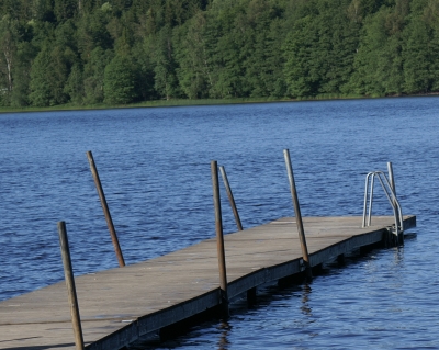 Steg ins Wasser - Sommer in Südschweden