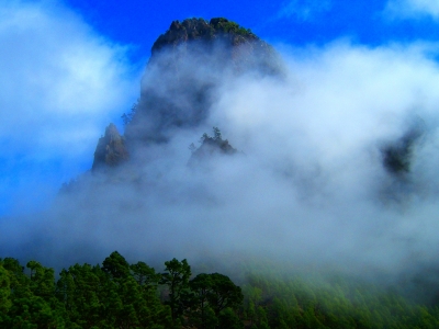 La-Palma-Caldeira-in-Wolken