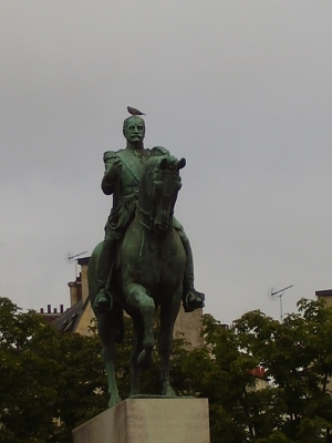 Statue in Paris