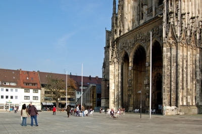 Ulmer Münster (Hauptportal zum Münsterplatz)