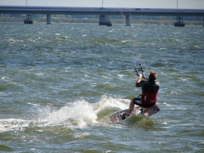 Kitesurfer in Aktion