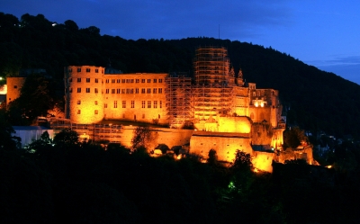 Schloss Heidelberg in blauer Stunde