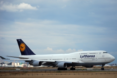 Boeing 747-400 - Lufthansa - D-ABTE