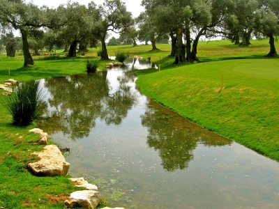 Algarve-Golf mit Wasserhindernis_1
