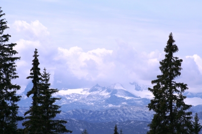 Wolken über den Bergen