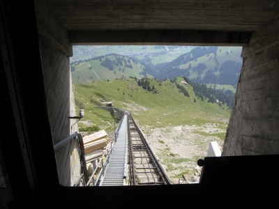 Niesen: Tunnel-Lichtblick