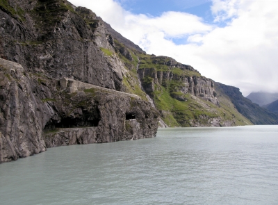 Mauvoisin: Tunnelweg