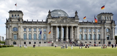 Berliner Reichstag mit ungewöhnlichem Gast