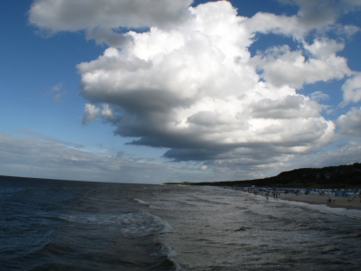 Wolkenfront über der Ostsee