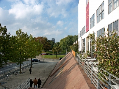 an der neuen Kunsthalle