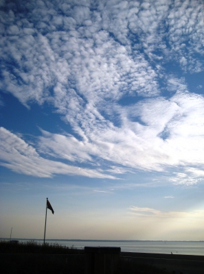 Wolken über dem Meer - vom Wind verweht