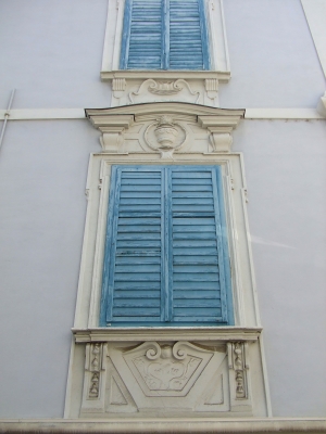 fenster palais blau