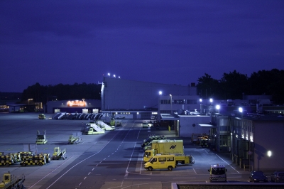 Flughafen Nürnberg bei Nacht