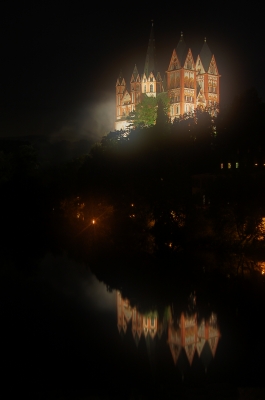 Limburger Dom bei Nacht