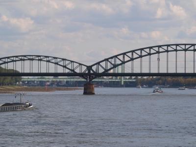 auf dem Rhein