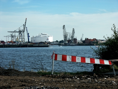 Blick vom Dalmannkai zum Hansahafen