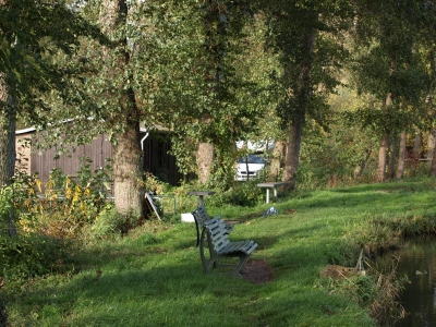 Herbst am See: Hütte