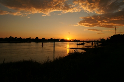 Sonnenuntergang an der Weser