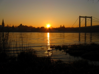 Sonnenuntergang am Rhein
