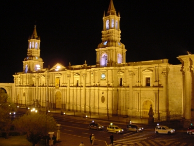 Kathedrale von Arequipa bei Nacht