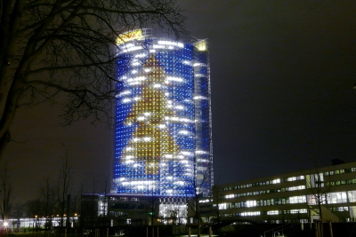 Posttower Bonn mit Adventbeleuchtung - blau -