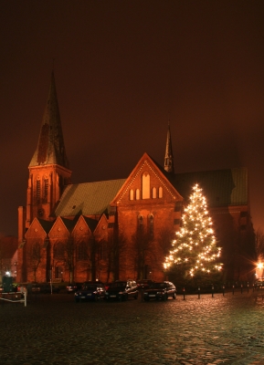 Meldorfer Dom in der Weihnachtszeit