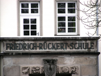 Hausschild Friedrich-Rückert-Rückert-Schule in Erlangen