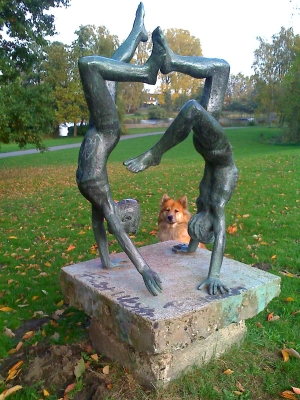 Skulptur mit Hund
