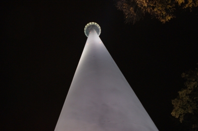 Stuttgarter Fernsehturm bei Nacht
