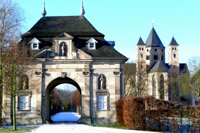 Kloster Knechtsteden mit Torhaus