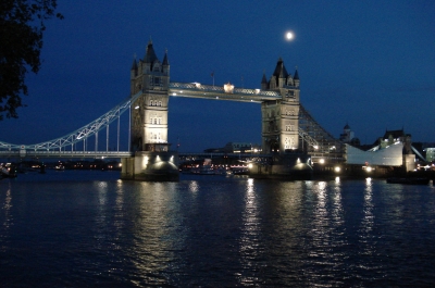Tower Bridge London - geschlossen