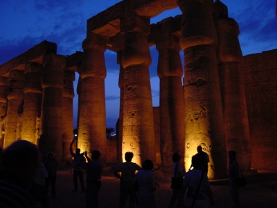 Luxor bei Nacht 5