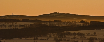 Fichtelberg in weiter Ferne