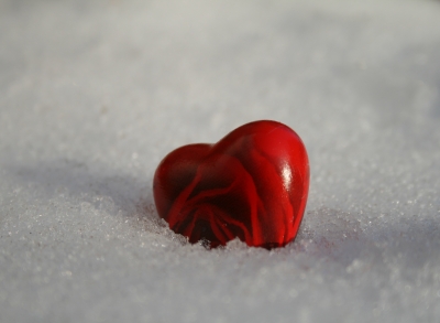 Herz im Schnee 1
