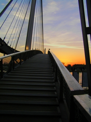 Brücke im Abendlicht