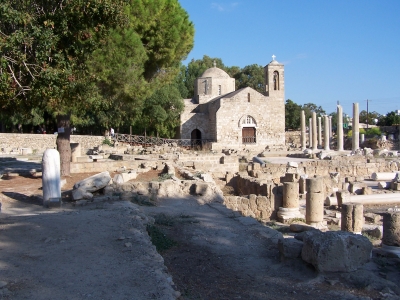 Paphos (Zypern) Kirche mit Paulussäule