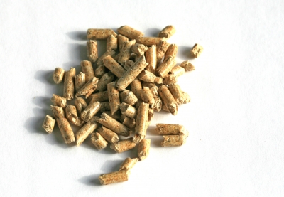 kleine Holzpellets