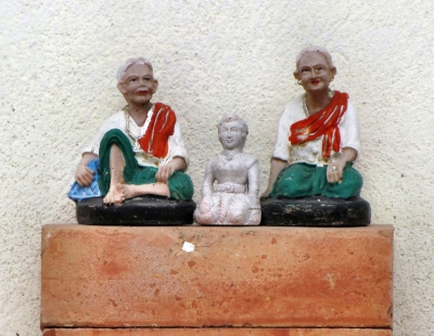 Figuren am Tempel