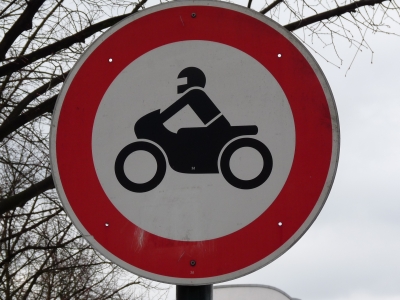 Motorrad: halt!