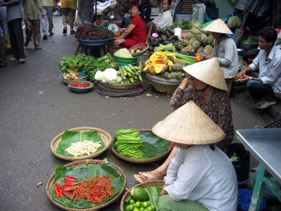 Gemüsemarkt am Mekong in Vietnam