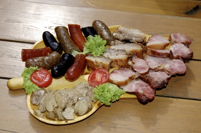 Eine ungarische Platte im Siesta in Hevize gegessen
